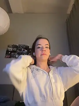 Snapshot of JulietSugar chatting on February 3, 2026, 9:31 pm JulietSugar online show from February 3, 2026, 9:31 pm