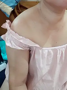 Yummyamasha online show from May 19, 2026, 3:29 pm