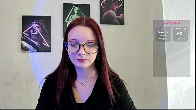 AuroraKane online show from February 4, 2026, 4:51 am