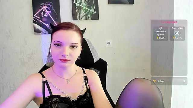 AuroraKane online show from February 8, 2026, 8:18 am