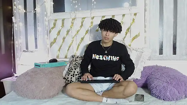 Snapshot of ian_smith_ chatting on February 7, 2026, 11:25 am ian smith online show from February 7, 2026, 11:25 am