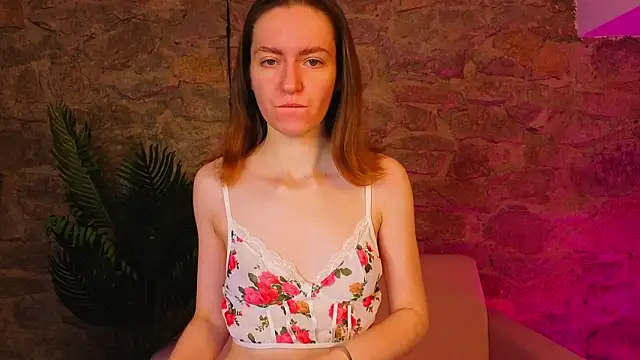 Snapshot of KristineValbuena chatting on February 6, 2026, 1:54 am KristineValbuena online show from February 6, 2026, 1:54 am