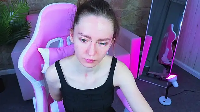 Snapshot of KristineValbuena chatting on February 9, 2026, 1:09 am KristineValbuena online show from February 9, 2026, 1:09 am