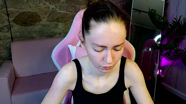 Snapshot of KristineValbuena chatting on February 14, 2026, 6:54 am KristineValbuena online show from February 14, 2026, 6:54 am