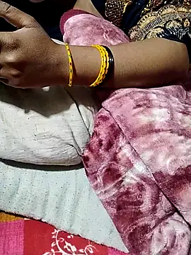 horny indian90 online show from February 5, 2026, 3:05 pm