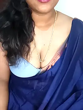 Snapshot of Chinnima143 chatting on February 1, 2026, 3:27 am Chinnima143 online show from February 1, 2026, 3:27 am