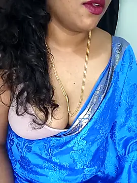 Snapshot of Chinnima143 chatting on February 5, 2026, 4:39 am Chinnima143 online show from February 5, 2026, 4:39 am