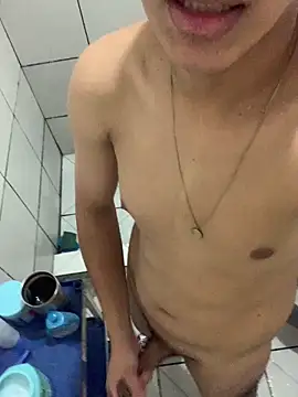 Snapshot of bruniinhoo1910 chatting on March 5, 2026, 4:52 am bruniinhoo1910 online show from March 5, 2026, 4:52 am