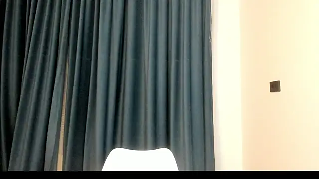 Snapshot of luna_yum chatting on March 1, 2026, 7:38 pm luna yum online show from March 1, 2026, 7:38 pm