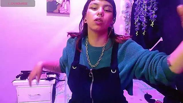 vanesa bobs online show from March 13, 2026, 3:13 am