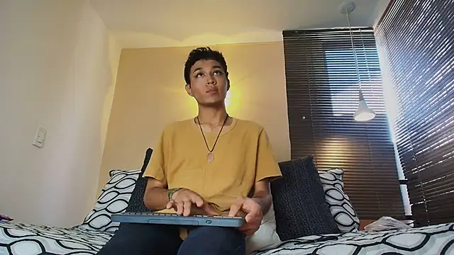 Snapshot of Damon_Salvarote_S chatting on February 23, 2026, 8:06 pm Damon Salvarote S online show from February 23, 2026, 8:06 pm