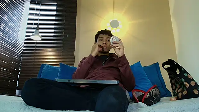 Damon Salvarote S online show from March 25, 2026, 1:06 pm