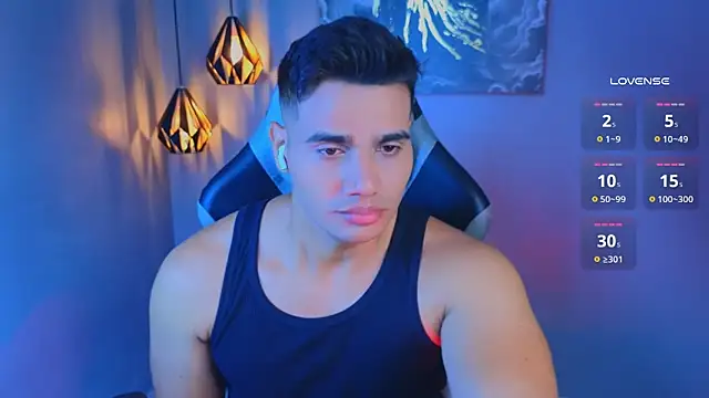 Snapshot of AndresRodriguez1 chatting on April 5, 2026, 12:57 pm AndresRodriguez1 online show from April 5, 2026, 12:57 pm