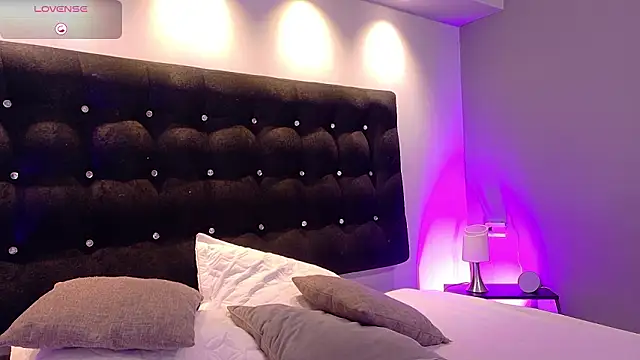 Aitana Oliveira online show from February 19, 2026, 7:21 pm