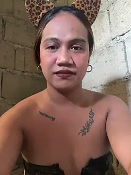 Snapshot of Queen-barbie chatting on February 16, 2026, 3:13 am Queen-barbie online show from February 16, 2026, 3:13 am