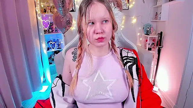 AnnieVibe online show from February 9, 2026, 5:39 pm