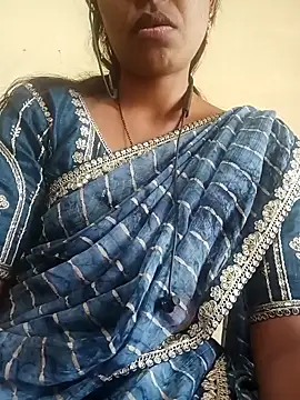 Snapshot of Royal_hotti0011 chatting on February 21, 2026, 9:32 am Royal hotti0011 online show from February 21, 2026, 9:32 am