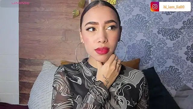 LiaHansson00 online show from March 3, 2026, 4:35 pm