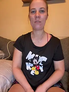 VanesaSeduce online show from February 7, 2026, 4:33 pm