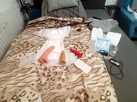 Honzicek144 online show from April 21, 2026, 7:50 pm