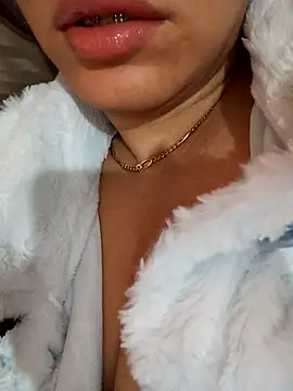 Snapshot of kamilia_sexyy chatting on April 12, 2026, 12:10 pm kamilia sexyy online show from April 12, 2026, 12:10 pm