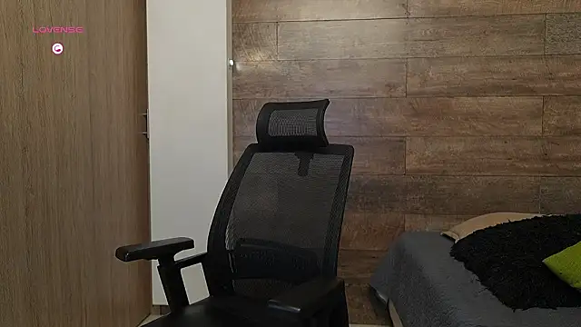 connor h1 online show from March 17, 2026, 12:15 am