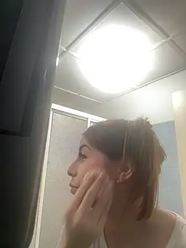 lilasun17 online show from March 31, 2026, 5:02 pm