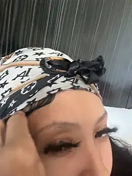 itzstarrbaby online show from February 4, 2026, 9:53 pm