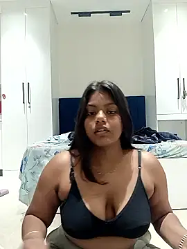 Snapshot of Sunitak450 chatting on February 18, 2026, 12:56 pm Sunitak450 online show from February 18, 2026, 12:56 pm