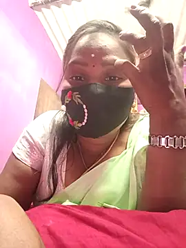 Snapshot of Tamil_Hot_Nisha chatting on February 26, 2026, 5:17 am Tamil Hot Nisha online show from February 26, 2026, 5:17 am