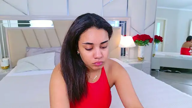 Luna Cortier online show from June 10, 2026, 5:18 am