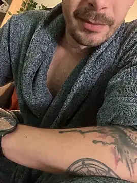 Piratee666 online show from April 13, 2026, 7:36 am