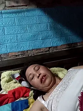 lena-cute online show from March 21, 2026, 11:41 pm