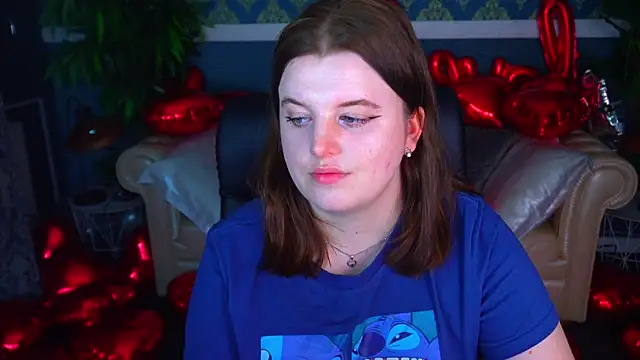 KristiFoxy online show from February 5, 2026, 7:18 pm