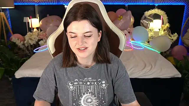 KristiFoxy online show from July 19, 2026, 12:31 pm