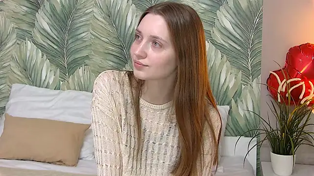 Snapshot of EmmaSagge chatting on February 10, 2026, 7:01 am EmmaSagge online show from February 10, 2026, 7:01 am