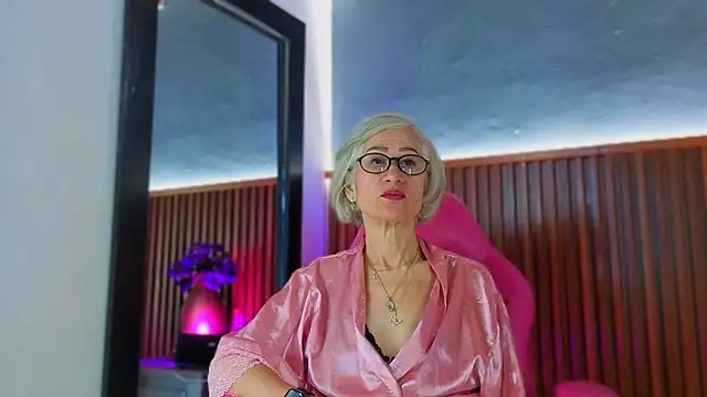 miss monserrate01 online show from March 26, 2026, 1:06 pm