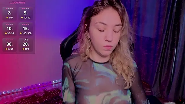 alice charm  online show from March 20, 2026, 4:06 am