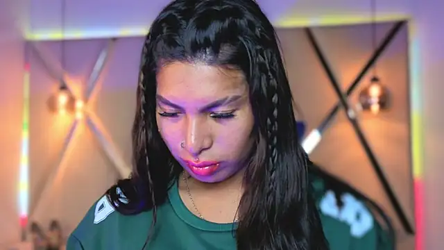 Snapshot of MeelFox chatting on February 20, 2026, 1:11 pm MeelFox online show from February 20, 2026, 1:11 pm