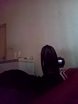 loveofpetitegirls34 online show from February 19, 2026, 12:45 pm