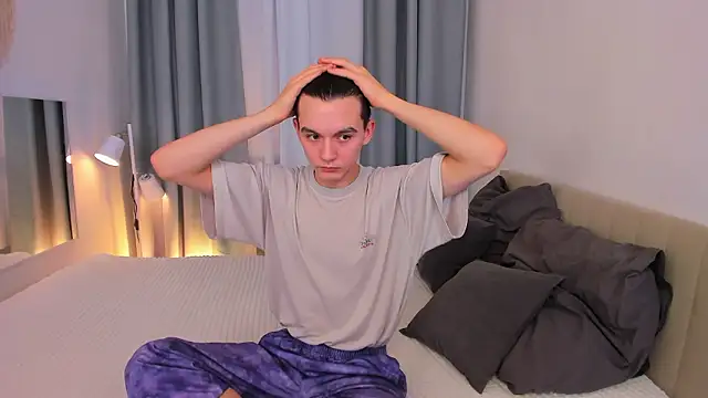 Snapshot of Ian_Harrickton chatting on February 28, 2026, 5:30 am Ian Harrickton online show from February 28, 2026, 5:30 am