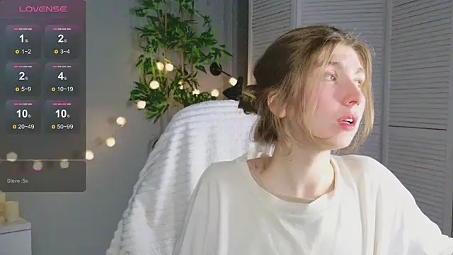 Bubble Chloe online show from April 8, 2026, 4:29 pm