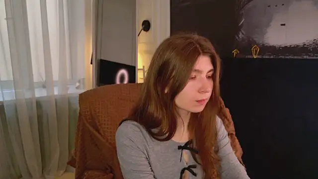 Bubble Chloe online show from April 13, 2026, 1:49 pm