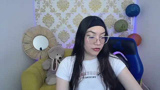 Snapshot of ALISS_M_ chatting on February 11, 2026, 7:41 pm ALISS M online show from February 11, 2026, 7:41 pm