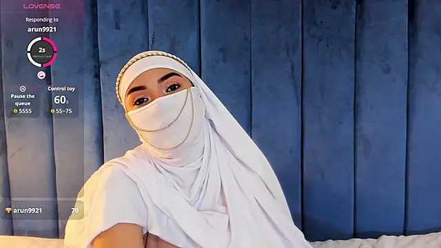 fatimarab   online show from February 21, 2026, 3:40 am