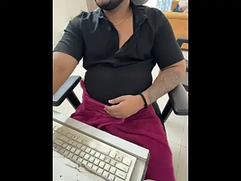 Rah0091 online show from February 25, 2026, 6:45 am