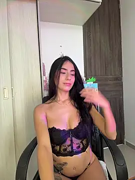 Snapshot of Juanitaa04 chatting on February 25, 2026, 4:27 pm Juanitaa04 online show from February 25, 2026, 4:27 pm