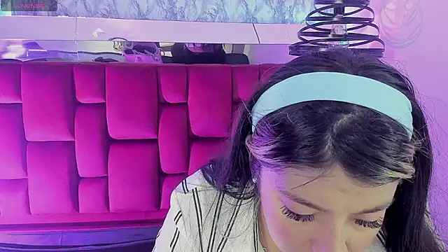 Dahiana Dmour  online show from May 14, 2026, 12:34 pm