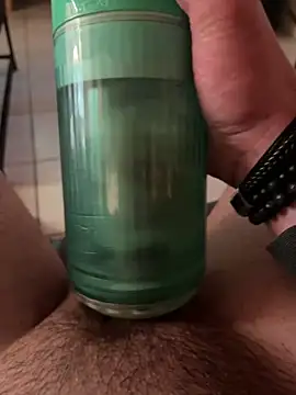 Kylxxx8 online show from March 20, 2026, 2:11 pm