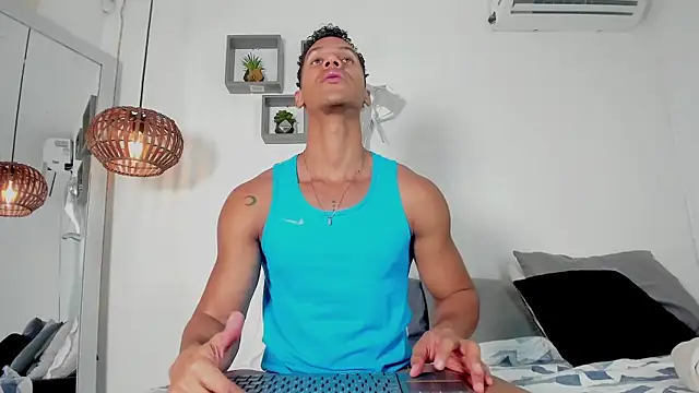 Snapshot of Royland_Vega chatting on February 5, 2026, 11:48 am Royland Vega online show from February 5, 2026, 11:48 am